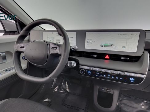 Used 2024 Hyundai Ioniq 5 SEL RWD image 25