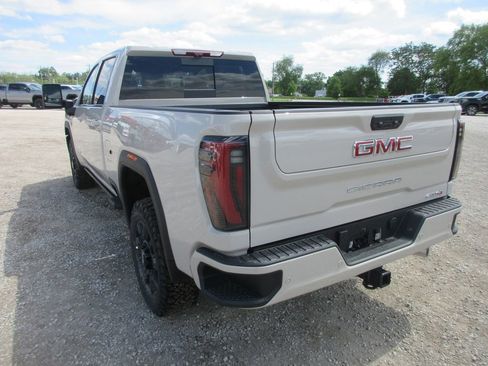New 2026 GMC Sierra 3500 AT4 w/ AT4 Premium Plus Package AWD/4WD image 7