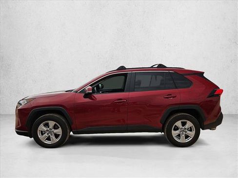 Used 2019 Toyota RAV4 XLE w/ Convenience Package FWD image 10
