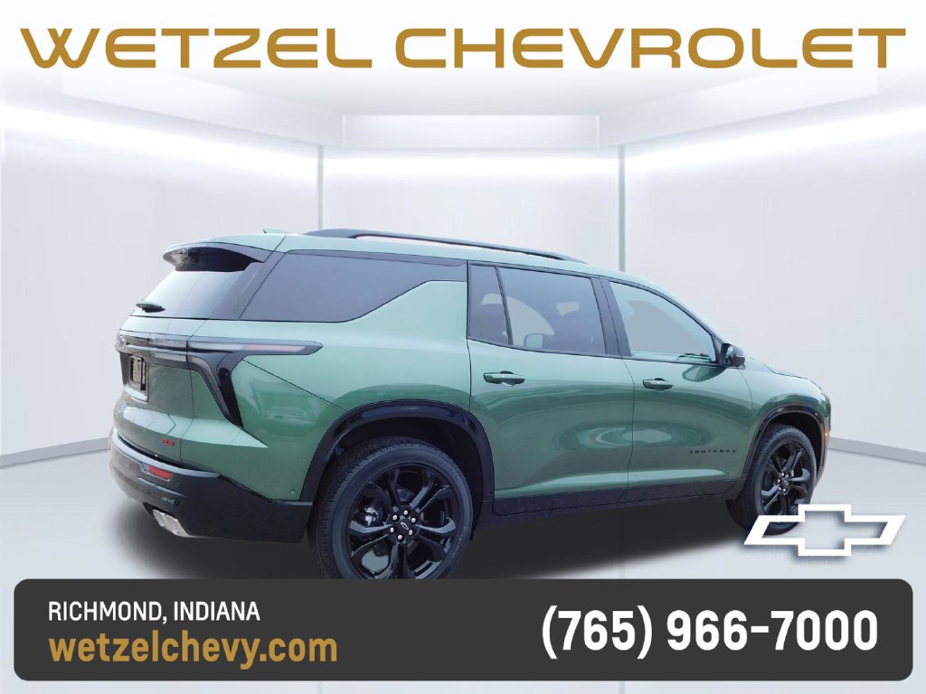 New 2027 Chevrolet Traverse RS w/ LPO, Floor Liner Package FWD image 3