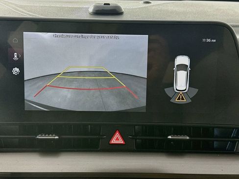 Used 2025 Kia Sportage EX w/ Premium Package FWD image 20