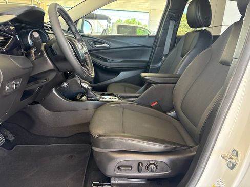 Used 2022 Buick Encore GX Preferred w/ Cold Weather Comfort Package FWD image 13