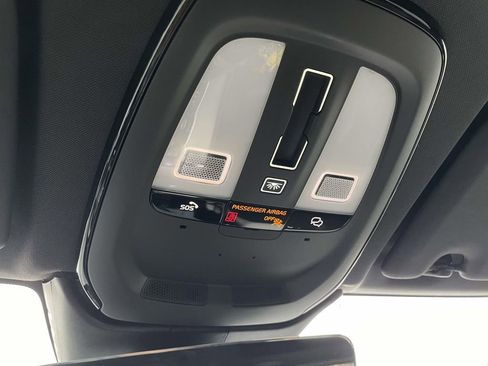 Used 2024 Volvo XC60 T8 Ultimate w/ Climate Package image 22