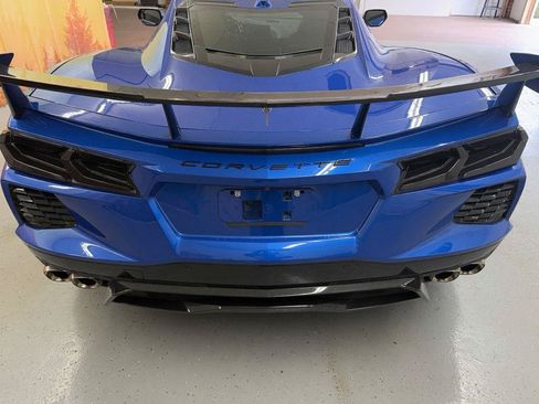 Used 2023 Chevrolet Corvette Stingray Preferred Cpe w/ Z51 Performance Package RWD image 3