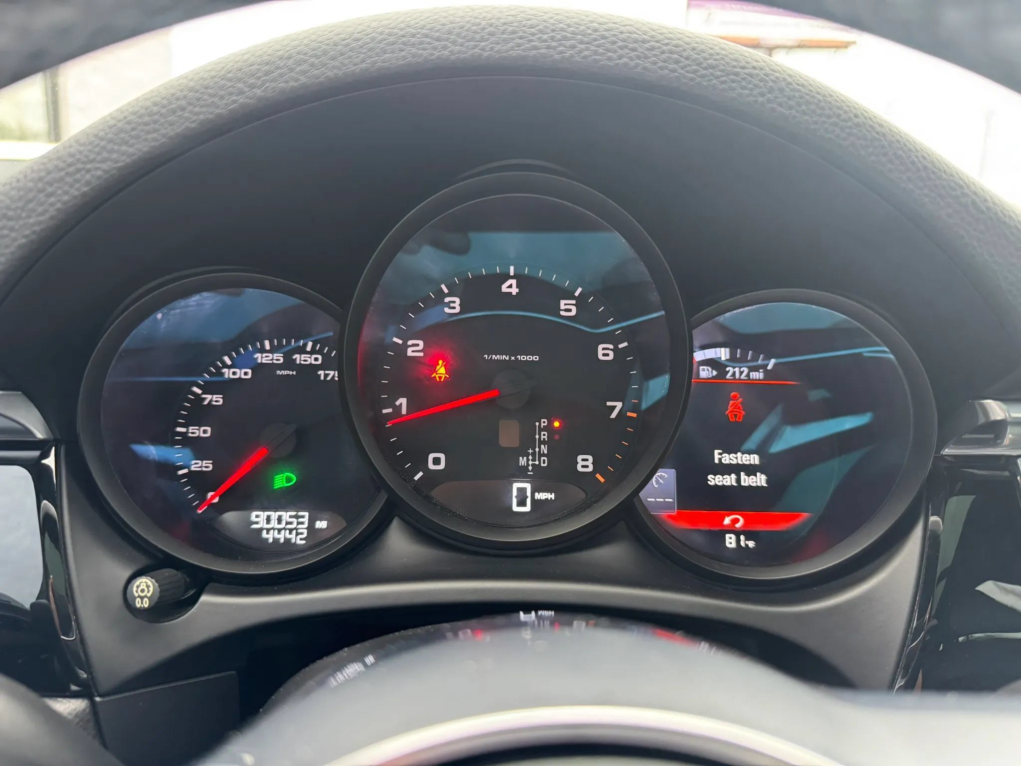 Used 2018 Porsche Macan AWD/4WD image 25