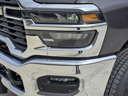 New 2026 RAM 2500 Tradesman AWD/4WD image 7