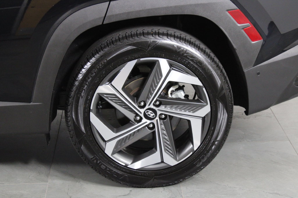 Certified 2023 Hyundai Tucson Limited w/ Cargo Package FWD image 15