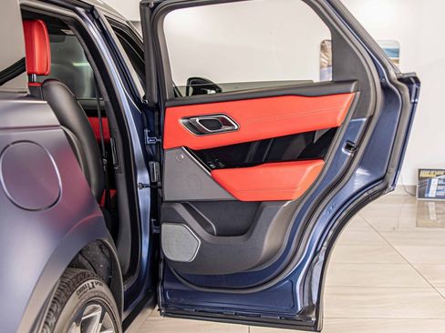 Used 2020 Land Rover Range Rover Velar SV Autobiography Dynamic image 41