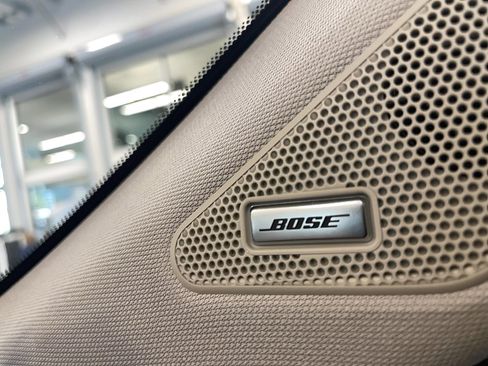 Used 2023 Nissan Rogue SL w/ SL Premium Package image 6