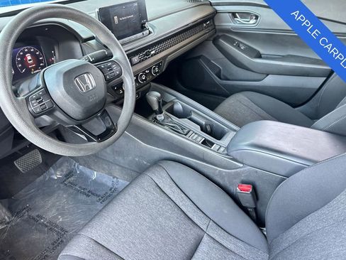 Used 2023 Honda Accord EX image 10