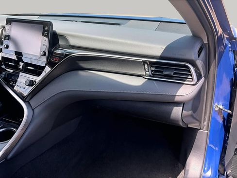 Used 2023 Toyota Camry XSE FWD image 18