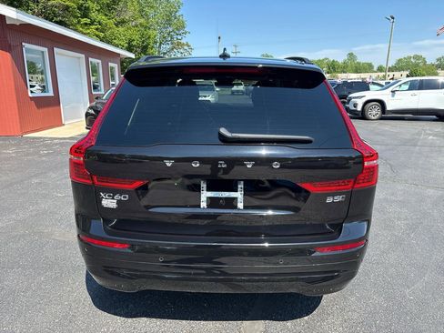 Used 2022 Volvo XC60 B5 Momentum AWD/4WD image 4