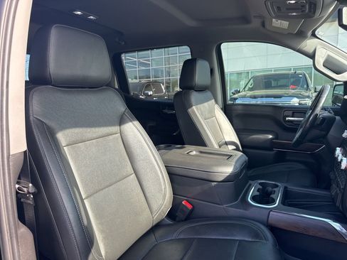 Used 2019 GMC Sierra 1500 SLT w/ SLT Premium Plus Package AWD/4WD image 16