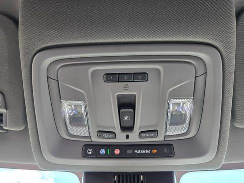 Used 2024 Chevrolet Silverado 1500 LT Trail Boss w/ LT Trail Boss Premium Package AWD/4WD image 28