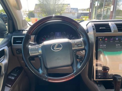 Used 2018 Lexus GX 460 Premium AWD/4WD image 18