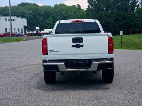 Used 2017 Chevrolet Colorado W/T RWD image 9