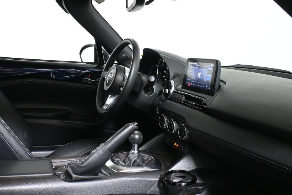 Used 2021 MAZDA MX-5 Miata Grand Touring RWD image 7