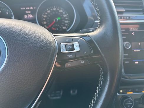 Certified 2021 Volkswagen Tiguan SE R-Line image 19