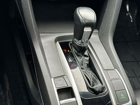 Used 2018 Honda Civic Touring image 20