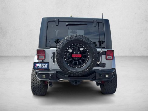 Used 2013 Jeep Wrangler Sport AWD/4WD image 6