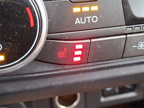 Used 2022 Ford Maverick Lariat w/ Lariat Luxury Package image 19