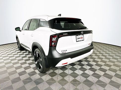 New 2026 Nissan Kicks SR w/ SR Premium Package image 7