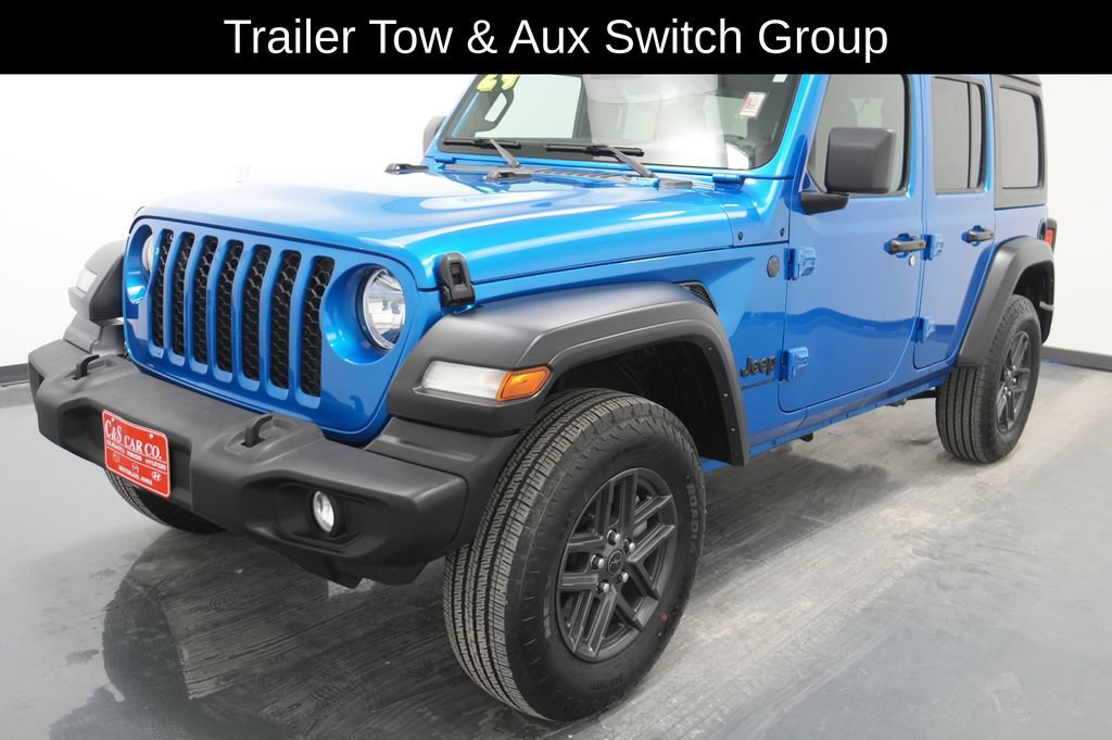 Used 2024 Jeep Wrangler Unlimited Sport AWD/4WD image 3