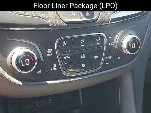 Used 2023 Chevrolet Equinox RS w/ RS Leather Package AWD/4WD image 16