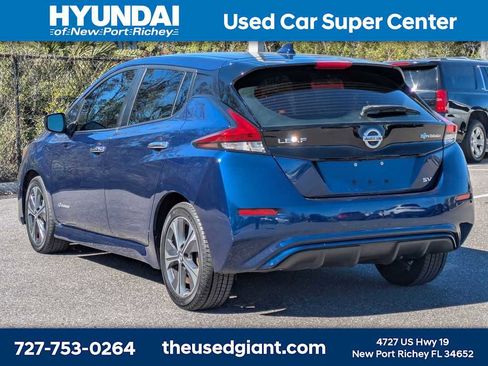 Used 2018 Nissan Leaf SV w/ SV Technology Package image 3