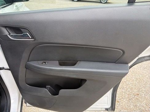 Used 2017 GMC Terrain SLT w/ Driver Alert Package I AWD/4WD image 18