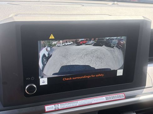 Used 2025 Toyota 4Runner SR5 RWD image 13