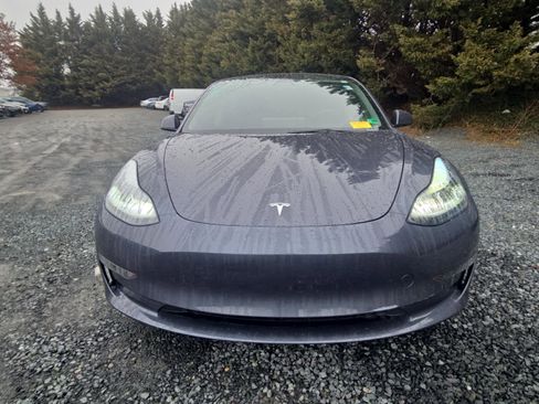 Used 2023 Tesla Model 3 Standard Range image 3