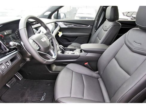 New 2025 Cadillac XT6 Sport w/ LPO, Onyx Lite Package image 6