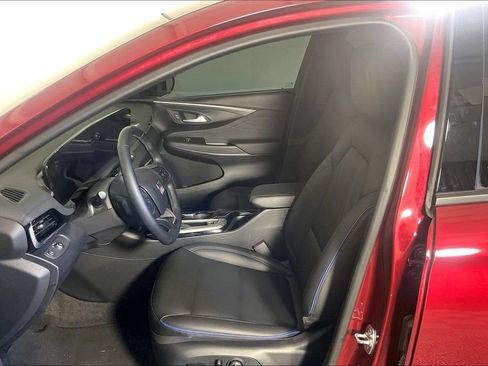 Used 2025 Buick Envista Sport Touring w/ Convenience I Package FWD image 30