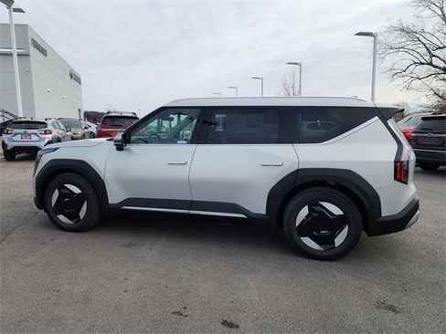 New 2026 Kia EV9 Wind image 7