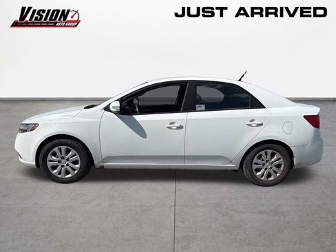 Used 2010 Kia Forte EX FWD image 2