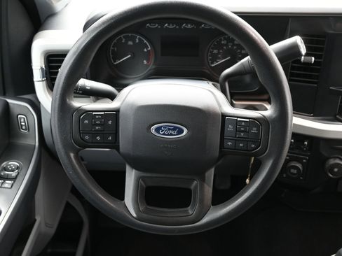 Used 2023 Ford F350 XLT w/ FX4 Off-Road Package image 12