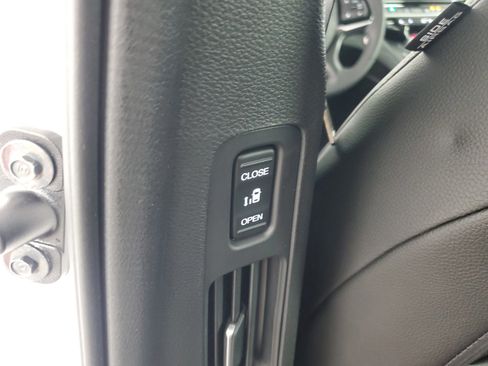 New 2026 Honda Odyssey EX-L image 17