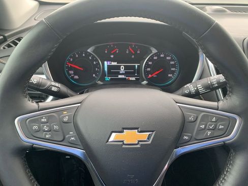 Used 2018 Chevrolet Equinox Premier image 10