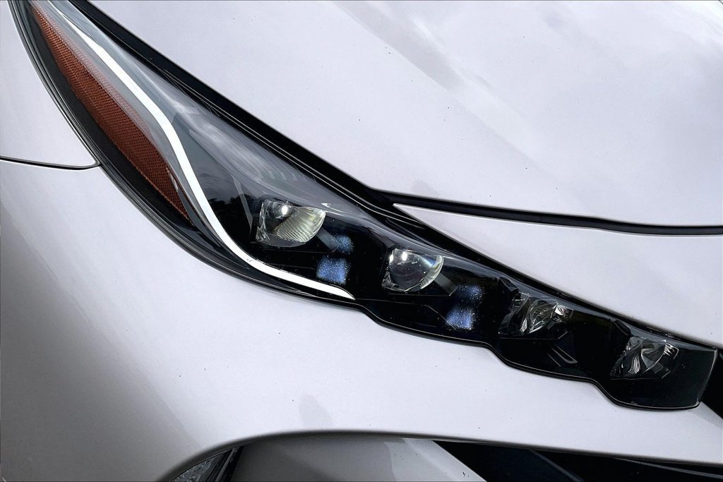 Used 2022 Toyota Prius Prime LE FWD image 27