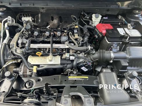 Used 2021 Nissan Kicks S FWD image 29