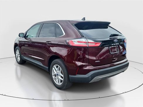 Used 2021 Ford Edge SEL w/ Convenience Package AWD/4WD image 3