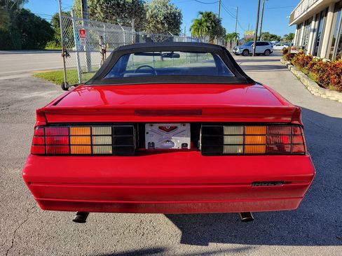 Used 1989 Chevrolet Camaro IROC-Z image 9