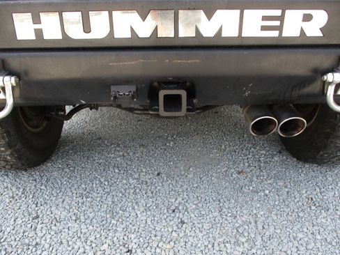 Used 2005 HUMMER H2 w/ Preferred Equipment Group AWD/4WD image 37