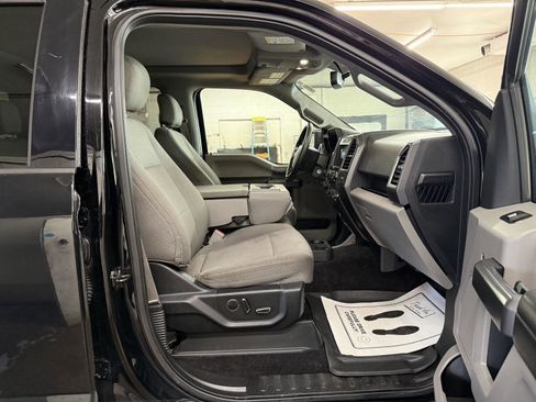 Used 2016 Ford F150 XLT w/ Equipment Group 302A Luxury image 24