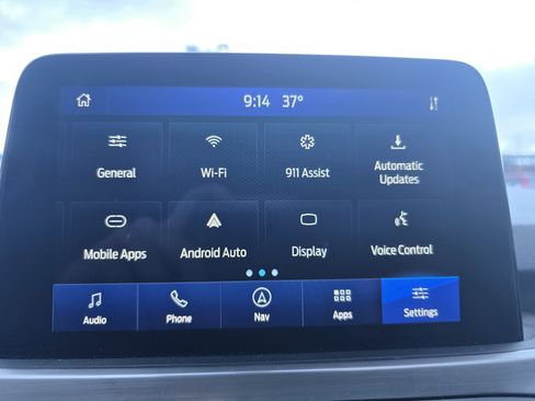 Used 2021 Ford Escape Titanium image 21