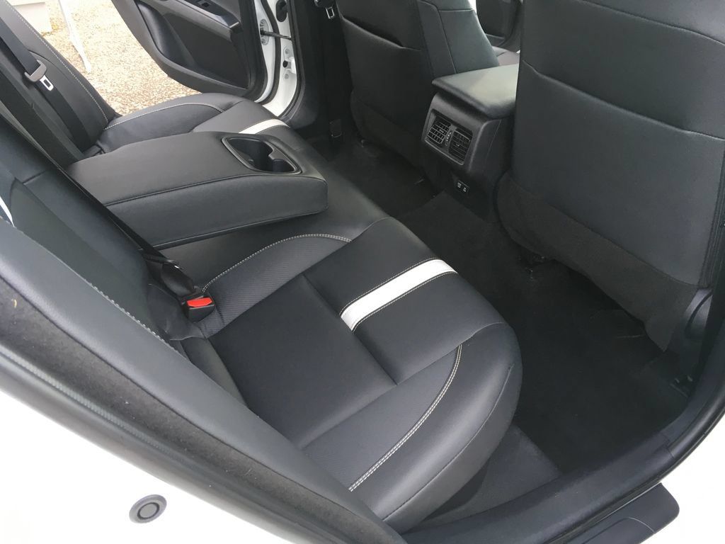 Used 2025 Toyota Camry SE FWD image 27