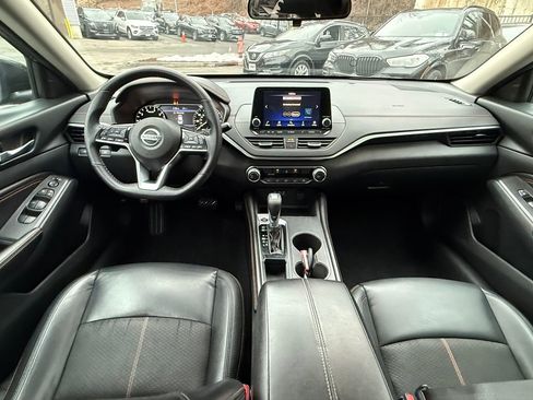 Used 2021 Nissan Altima 2.5 SR image 9