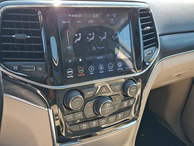 Used 2020 Jeep Grand Cherokee Limited w/ Luxury Group II AWD/4WD image 17