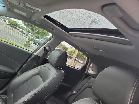 Used 2021 Hyundai Kona Ultimate FWD image 21